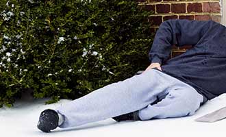 Warwick man that slip and fell on ice at apartment complex